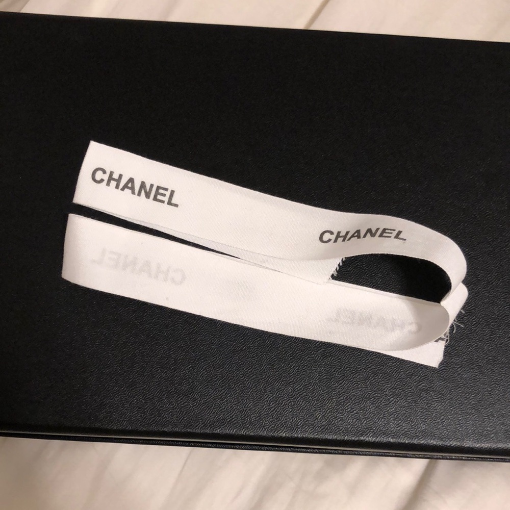 Chanel White gift wrap Ribbon 48 inches long